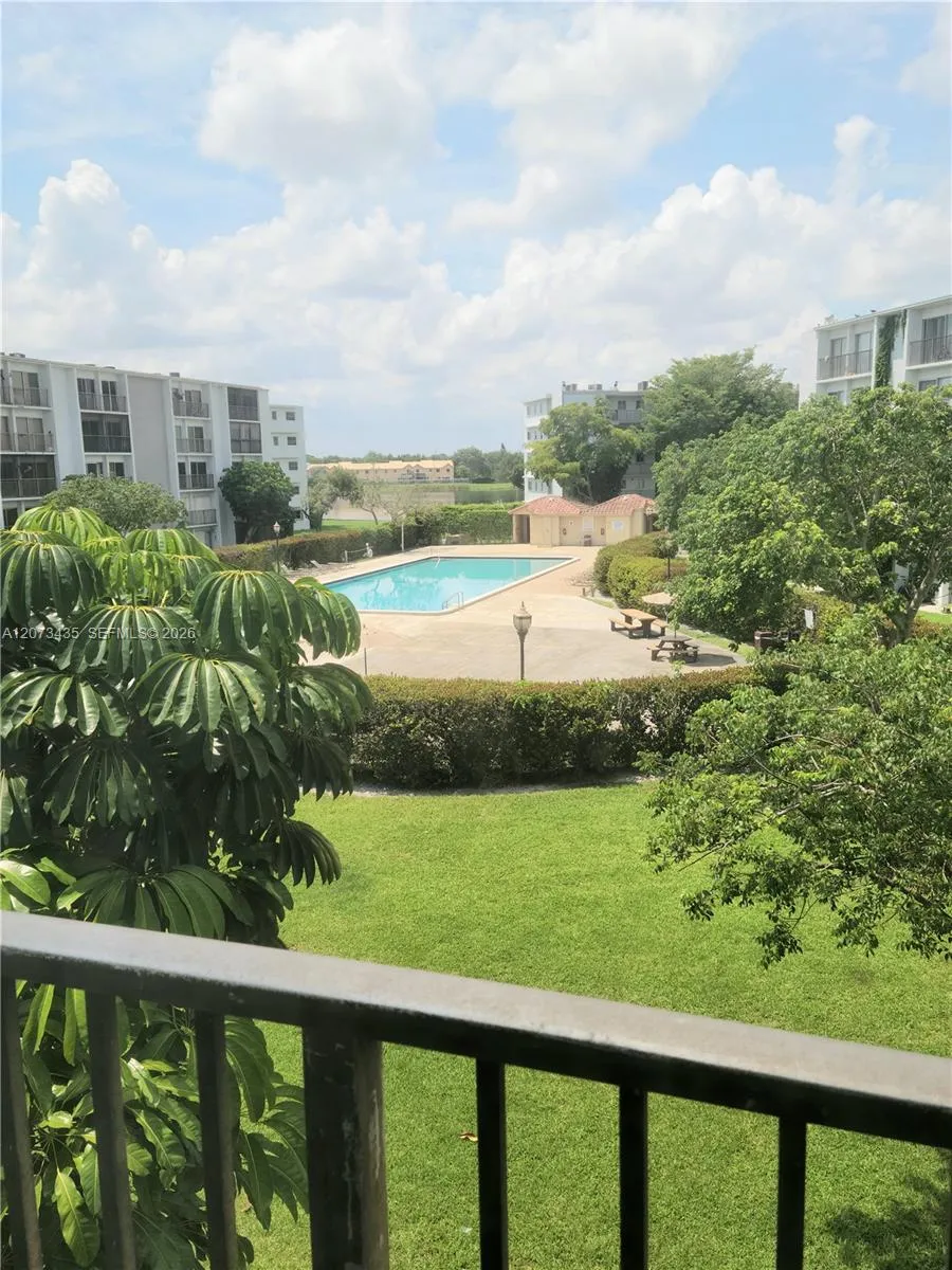 8620 Sherman Cir #306 Miramar, FL 33025