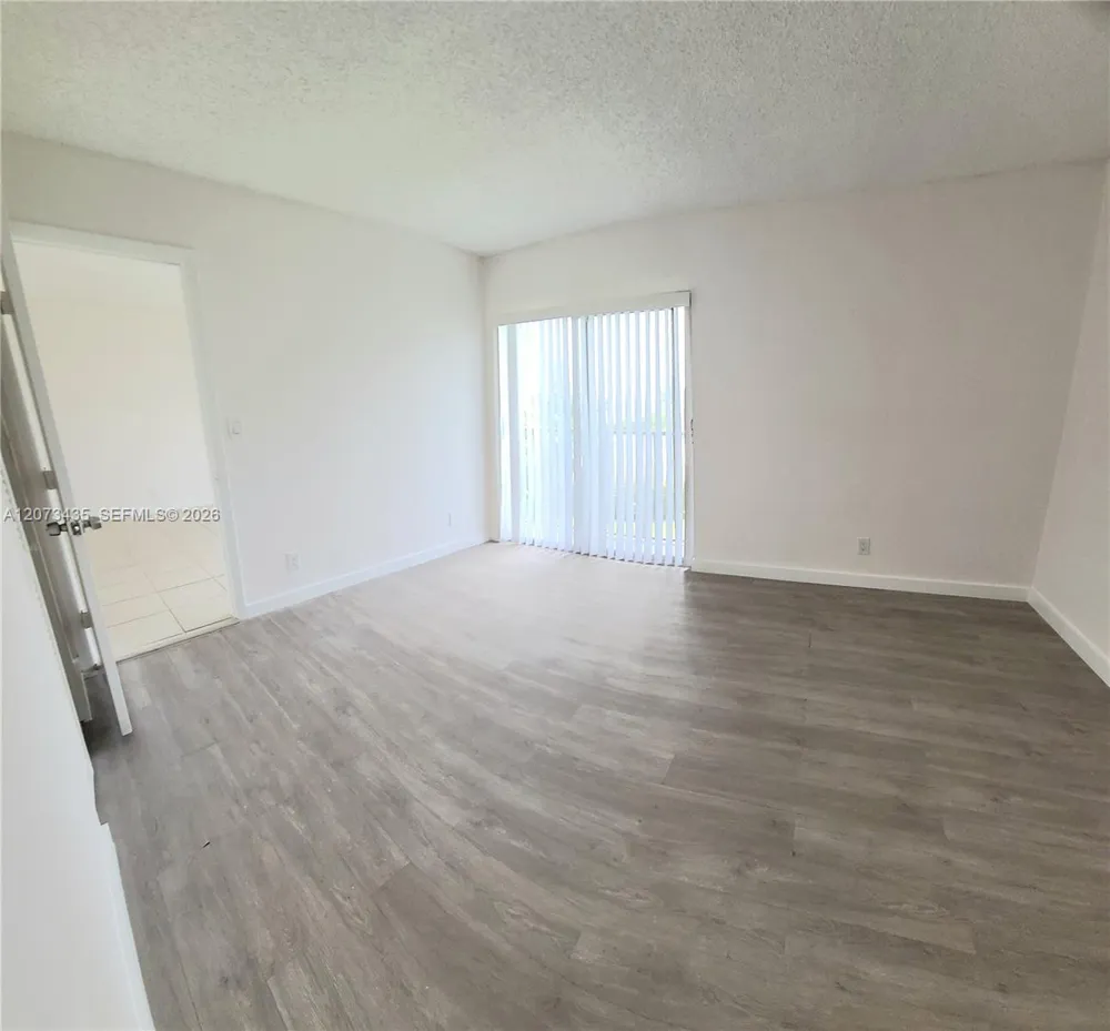 8620 Sherman Cir #306 Miramar, FL 33025