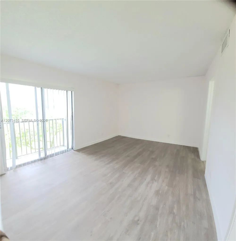8620 Sherman Cir #306 Miramar, FL 33025