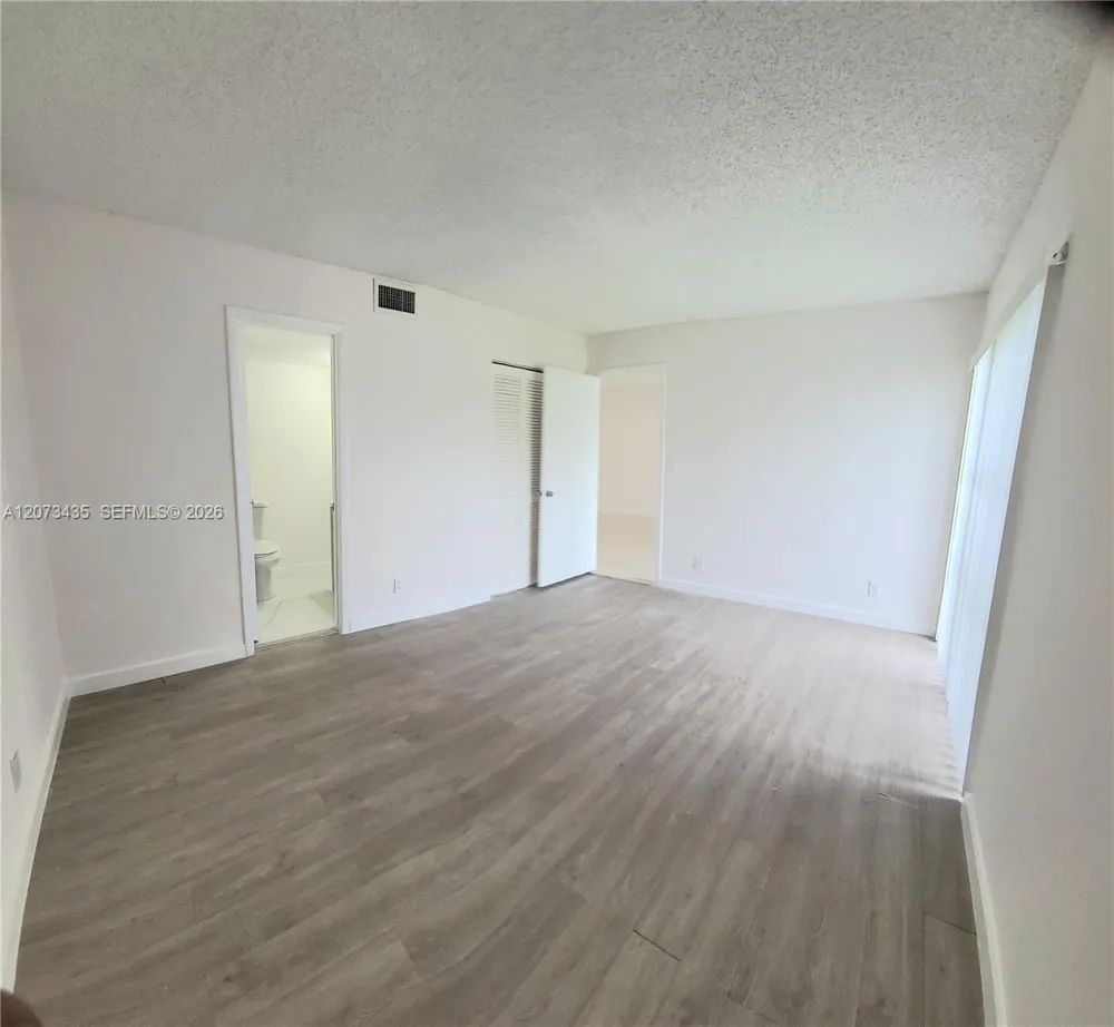 8620 Sherman Cir #306 Miramar, FL 33025