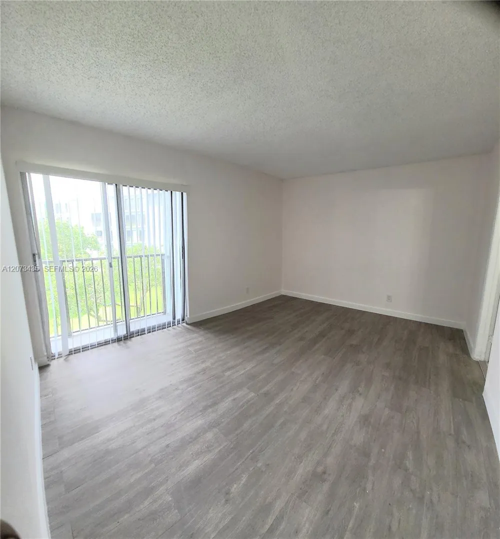 8620 Sherman Cir #306 Miramar, FL 33025