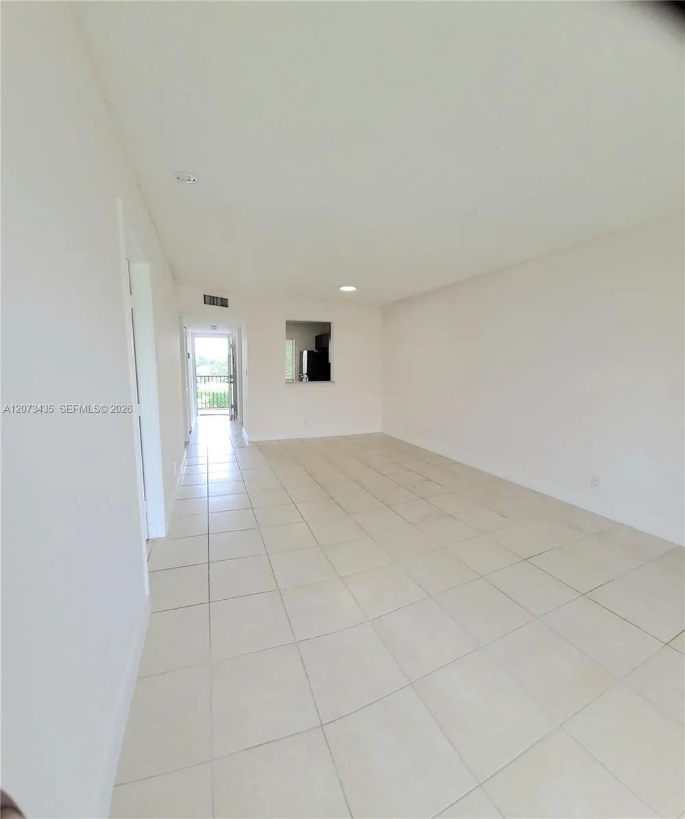 8620 Sherman Cir #306 Miramar, FL 33025