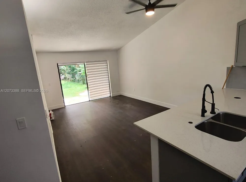 9952 Burl Way #1 Orlando, FL 32817