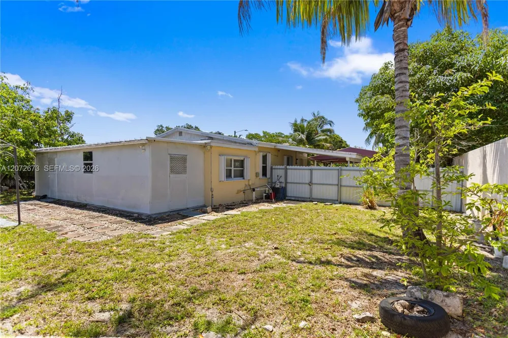 4751 SW 31st Dr West Park, FL 33023