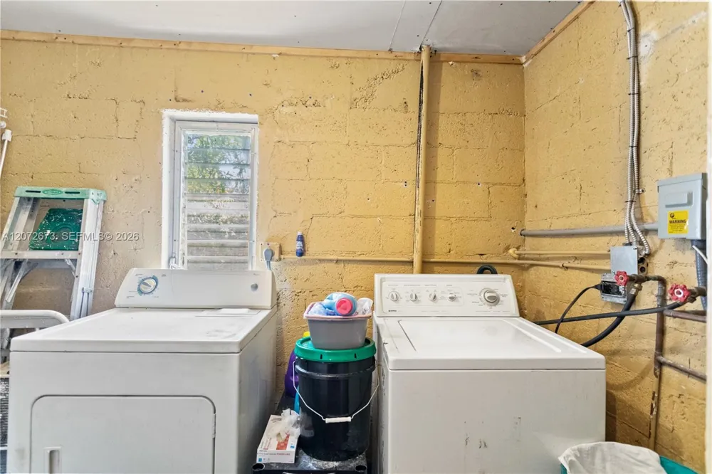 4751 SW 31st Dr West Park, FL 33023