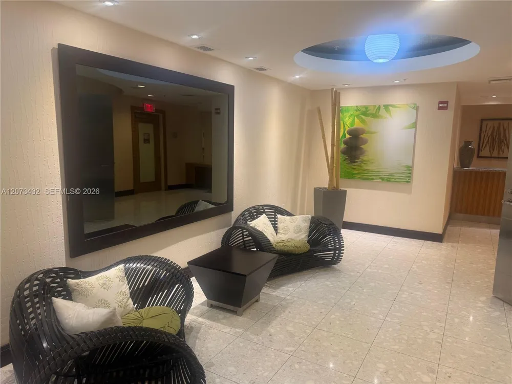 253 NE 2nd St #4607 Miami, FL 33132