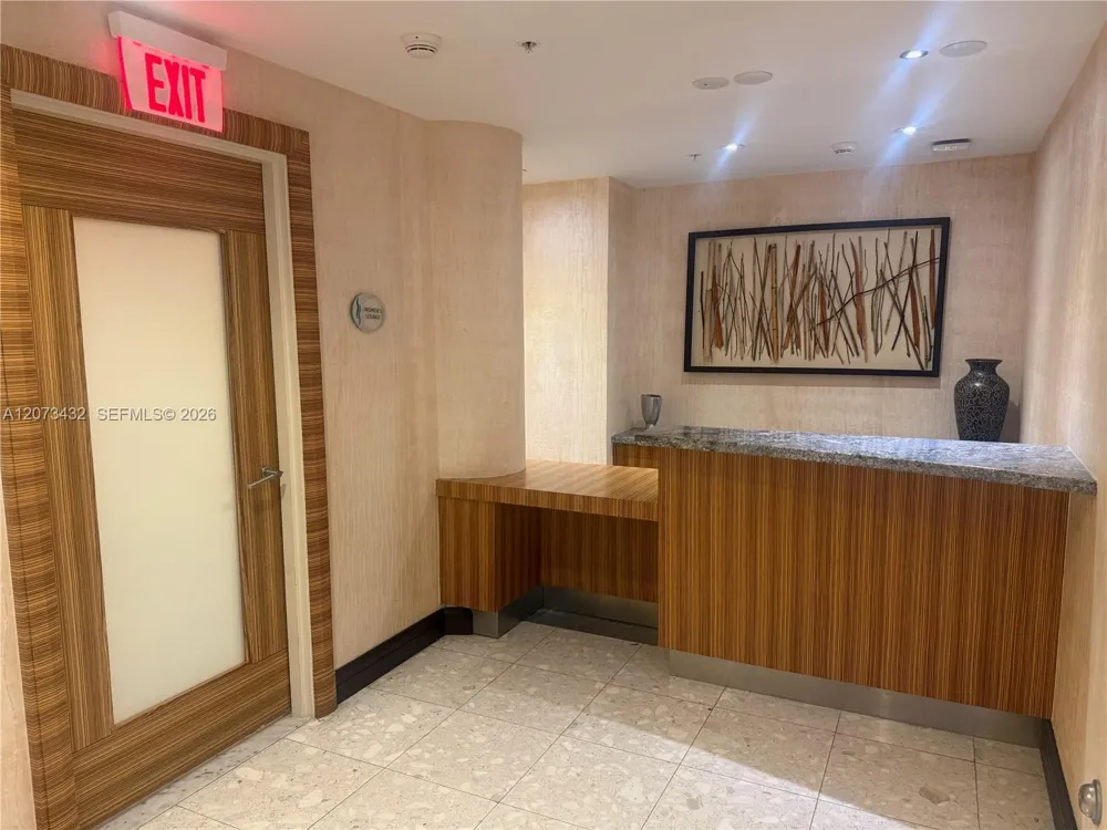 253 NE 2nd St #4607 Miami, FL 33132