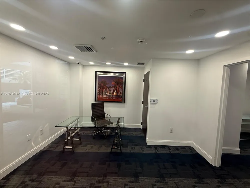 253 NE 2nd St #4607 Miami, FL 33132