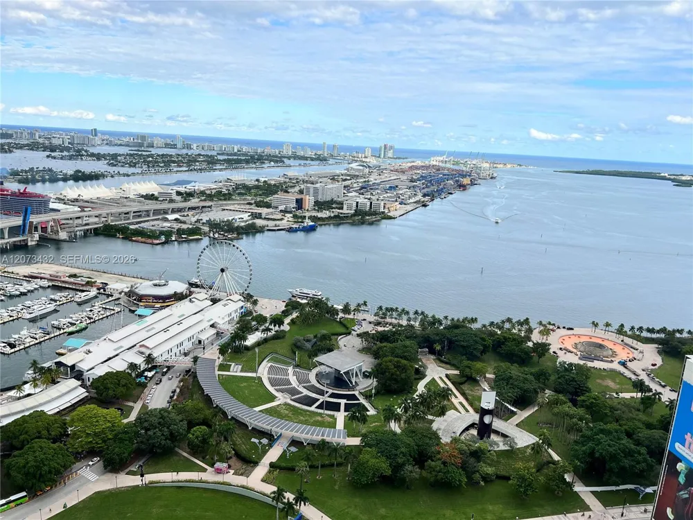 253 NE 2nd St #4607 Miami, FL 33132