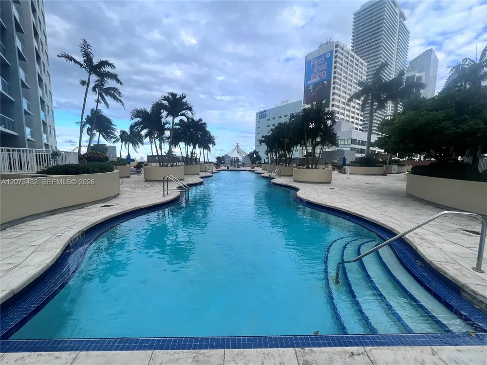 253 NE 2nd St #4607 Miami, FL 33132