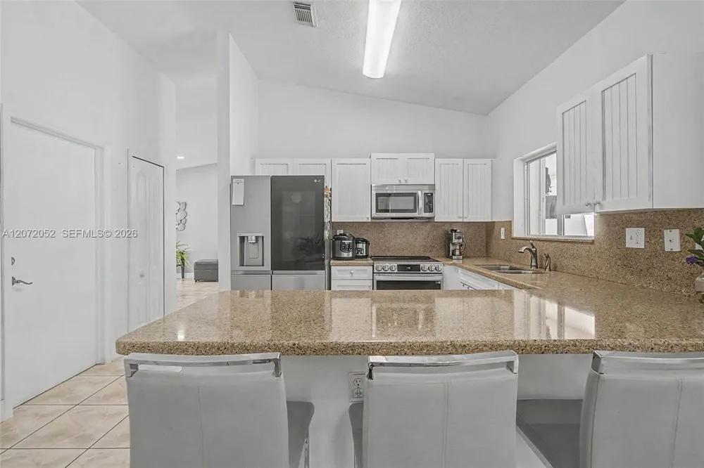 15431 SW 177th Ter Miami, FL 33187