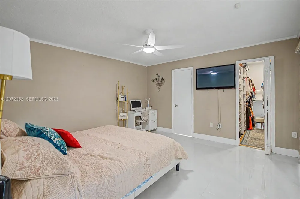 15431 SW 177th Ter Miami, FL 33187