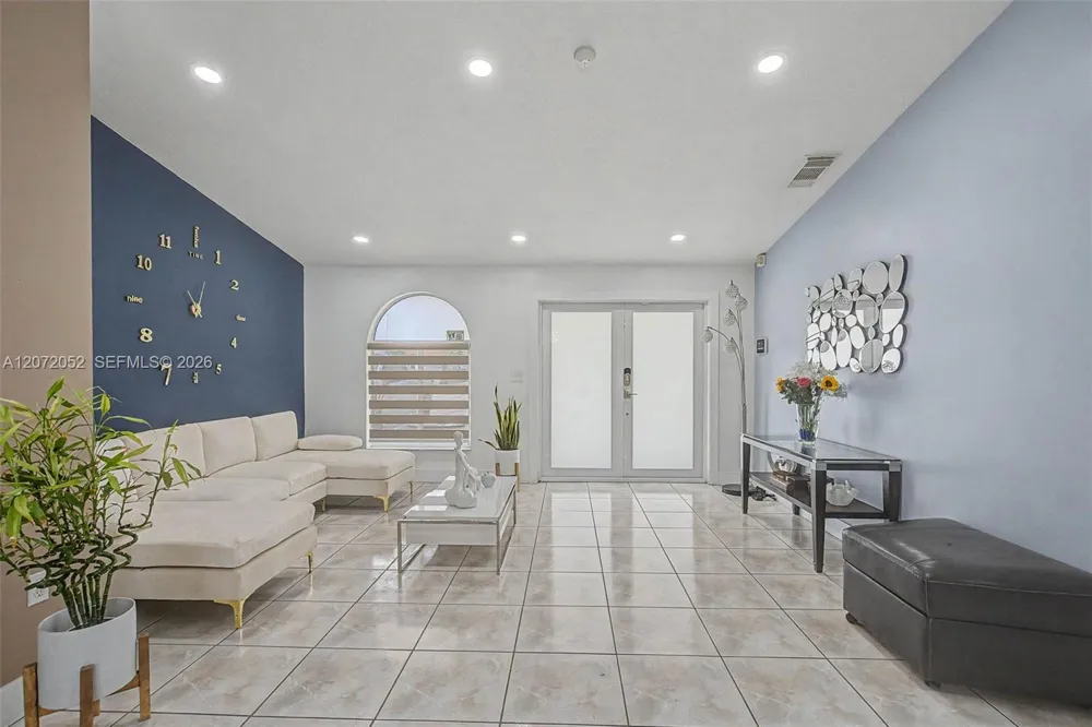 15431 SW 177th Ter Miami, FL 33187
