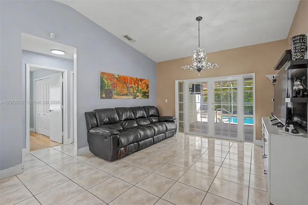 15431 SW 177th Ter Miami, FL 33187