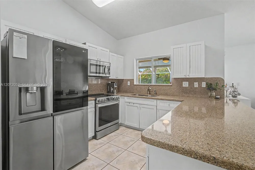 15431 SW 177th Ter Miami, FL 33187