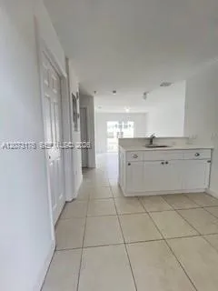 1613 NW 16th Ave #203 Miami, FL 33125