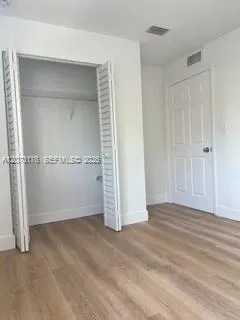 1613 NW 16th Ave #203 Miami, FL 33125
