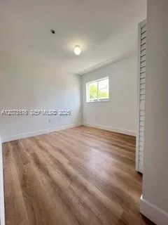 1613 NW 16th Ave #203 Miami, FL 33125