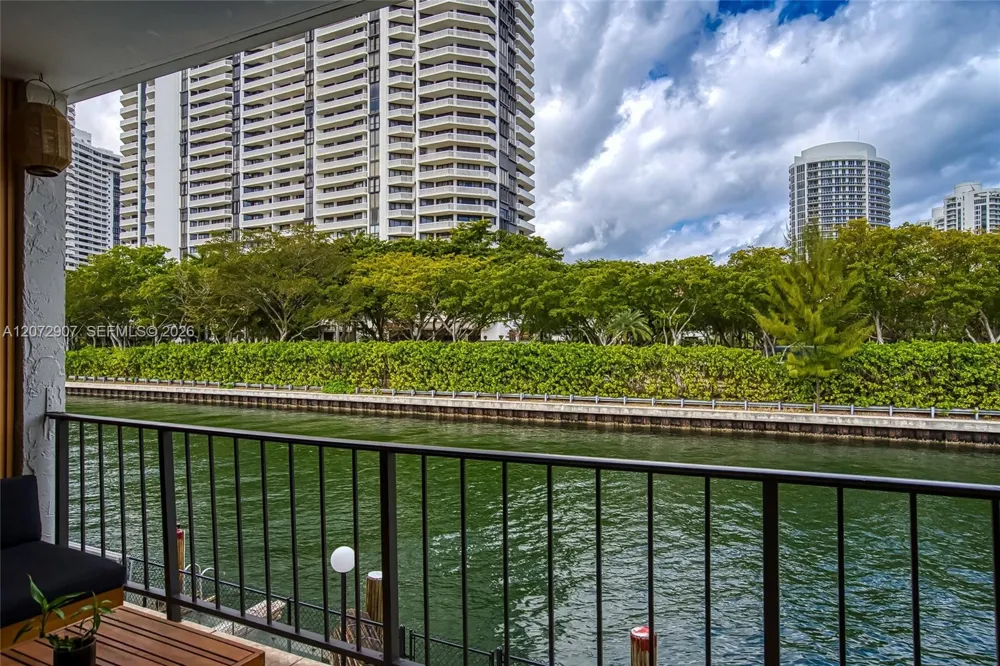 3745 NE 171st St #76 North Miami Beach, FL 33160