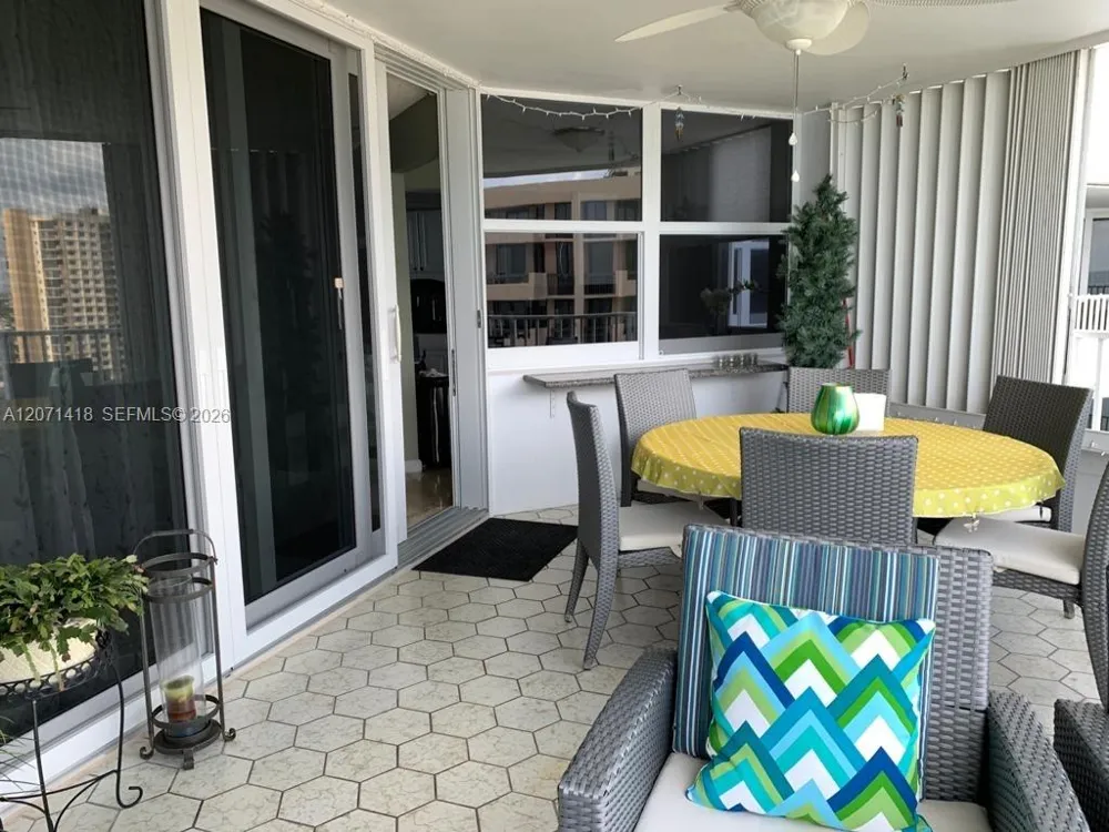 1340 S Ocean Blvd #1003 Pompano Beach, FL 33062