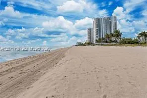 1340 S Ocean Blvd #1003 Pompano Beach, FL 33062