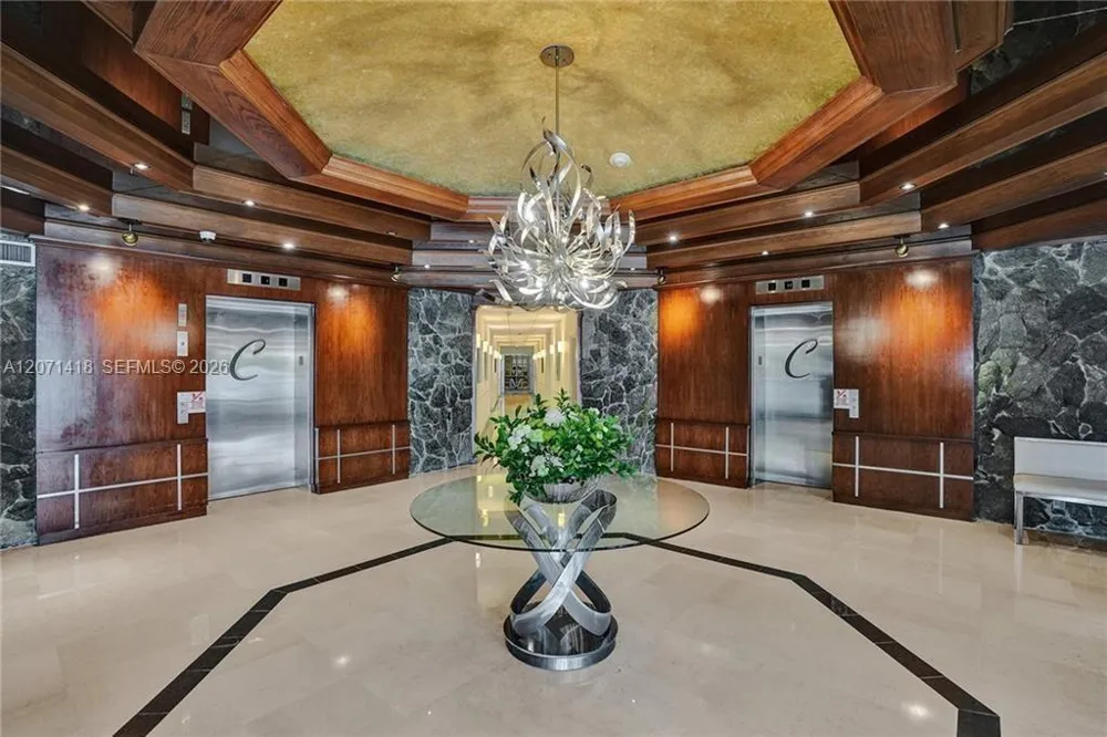 1340 S Ocean Blvd #1003 Pompano Beach, FL 33062