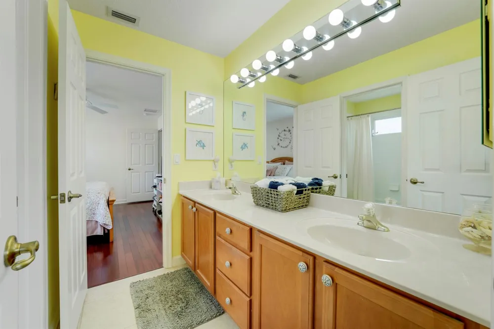 8503 Portobello Lane Palm Beach Gardens, FL 33418