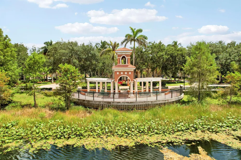 8503 Portobello Lane Palm Beach Gardens, FL 33418