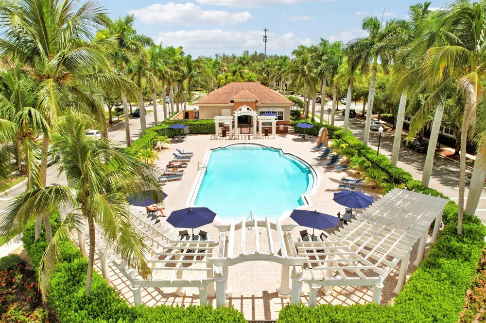 8503 Portobello Lane Palm Beach Gardens, FL 33418