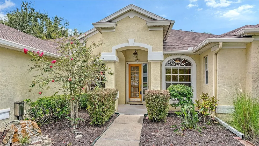 6521 SUNDEW COURT Bradenton, FL 34202