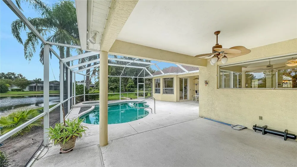 6521 SUNDEW COURT Bradenton, FL 34202