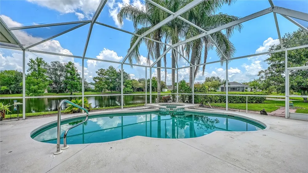 6521 SUNDEW COURT Bradenton, FL 34202