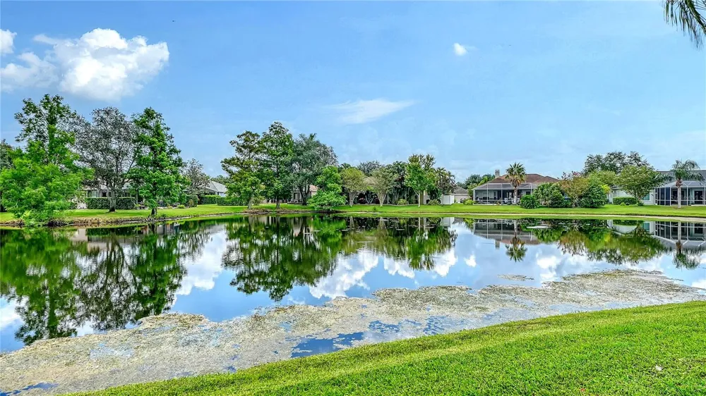 6521 SUNDEW COURT Bradenton, FL 34202