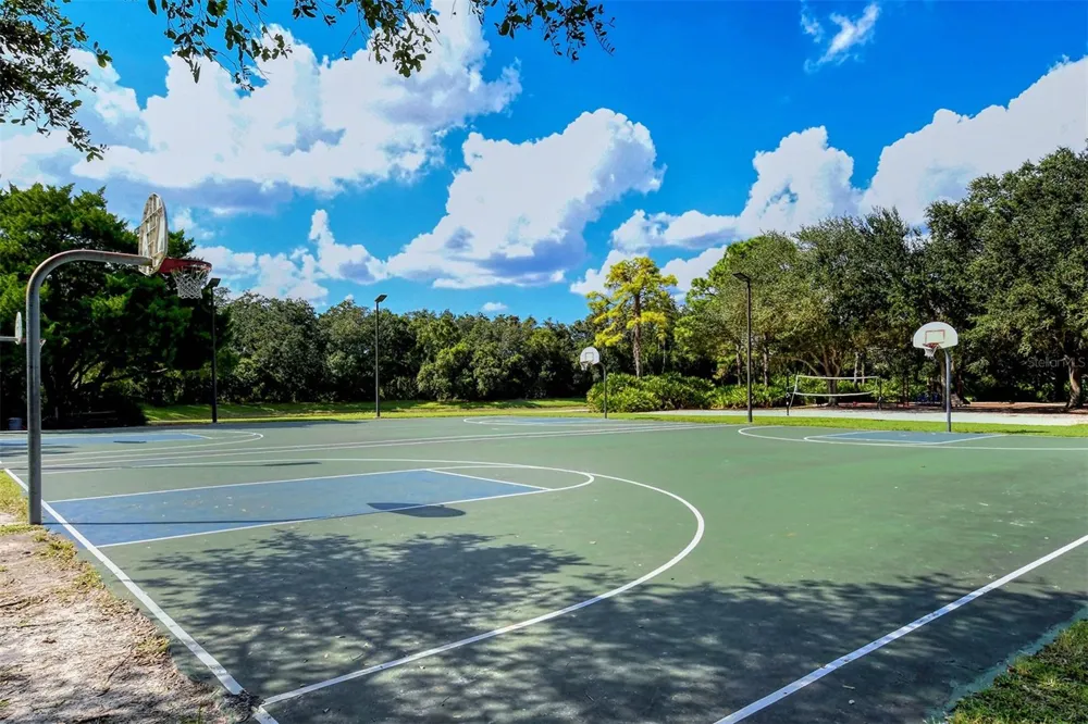 6521 SUNDEW COURT Bradenton, FL 34202