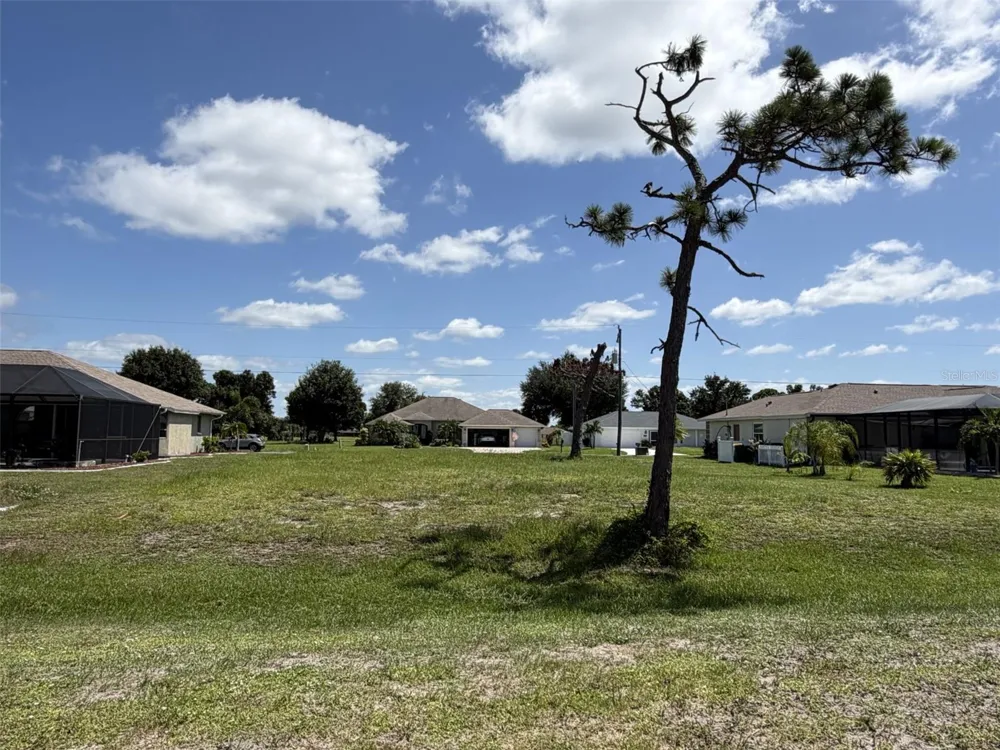 25 PINEHURST COURT Rotonda West, FL 33947