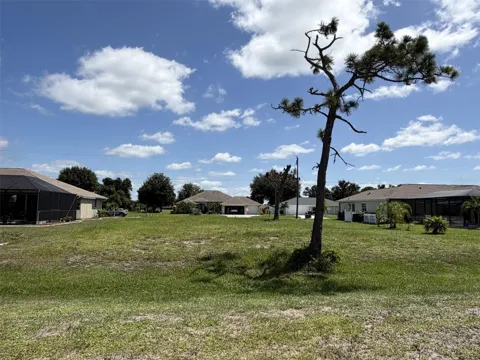 25 PINEHURST COURT