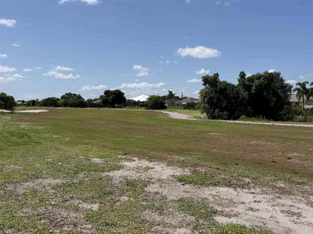 25 PINEHURST COURT Rotonda West, FL 33947