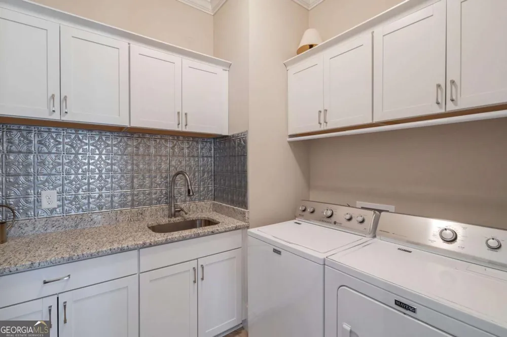 4082 Greenleffe DR Statham, GA 30666