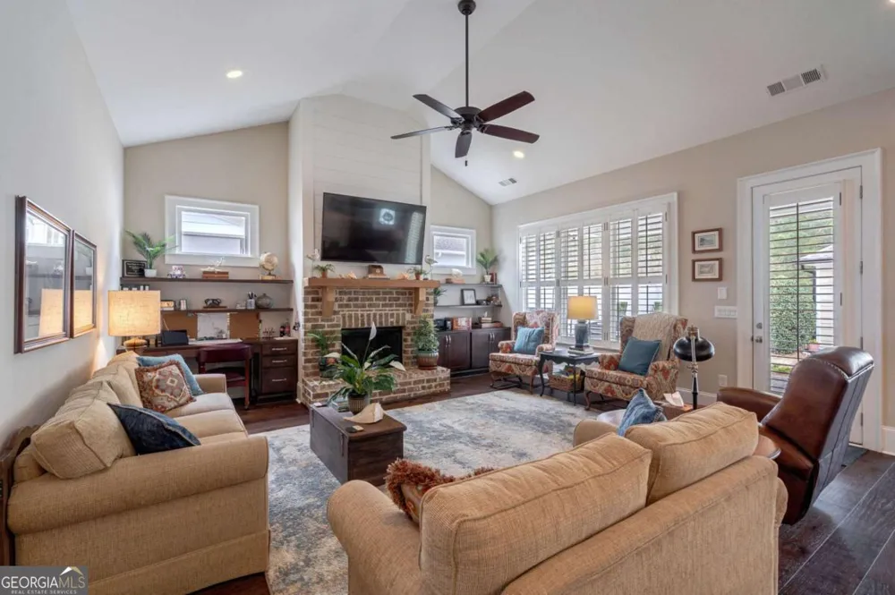 4082 Greenleffe DR Statham, GA 30666