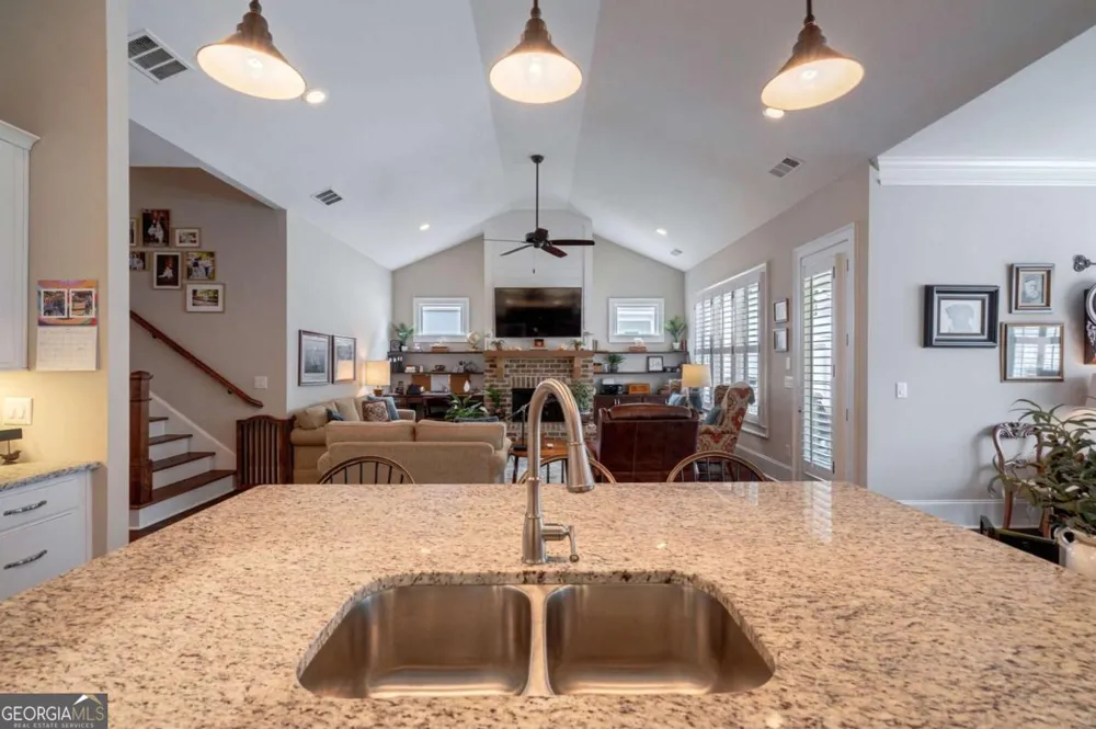 4082 Greenleffe DR Statham, GA 30666