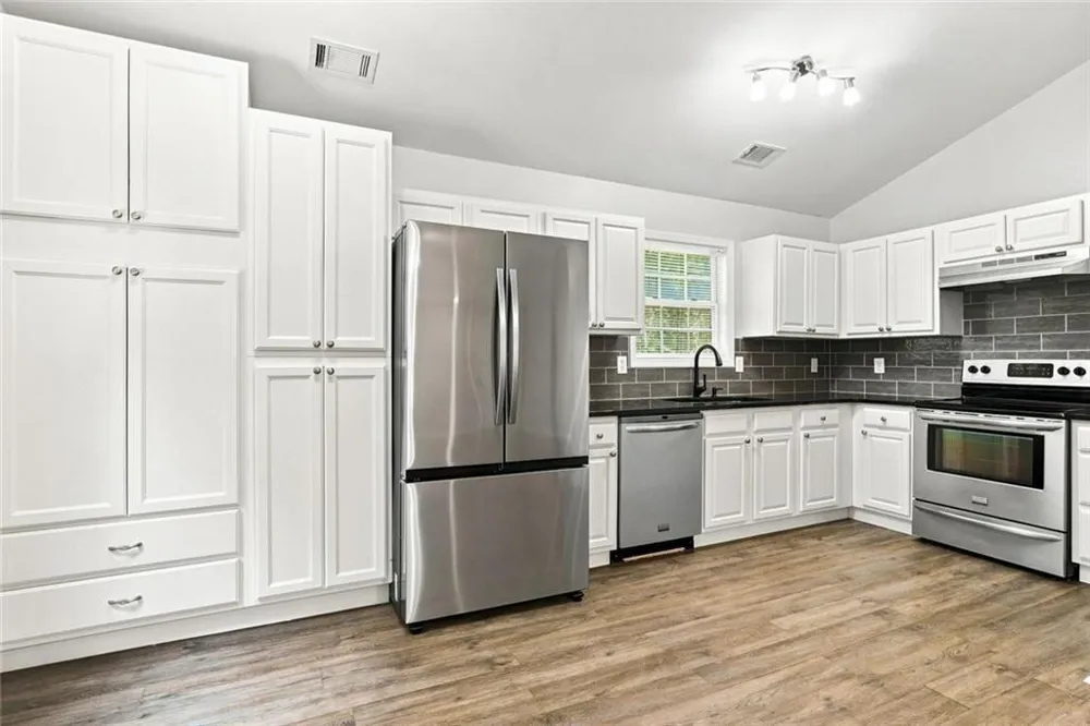 112 Headland Court Rockmart, GA 30153