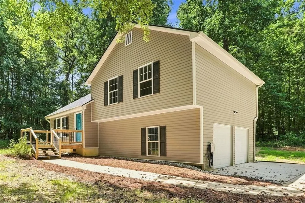 112 Headland Court Rockmart, GA 30153