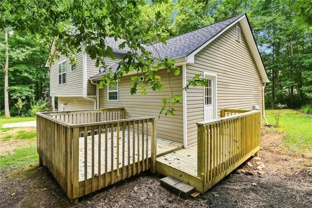 112 Headland Court Rockmart, GA 30153