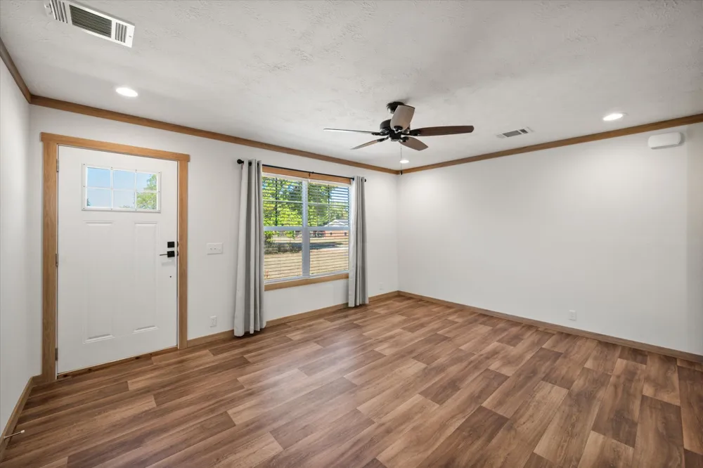 716 Wright Avenue Kerens, TX 75144