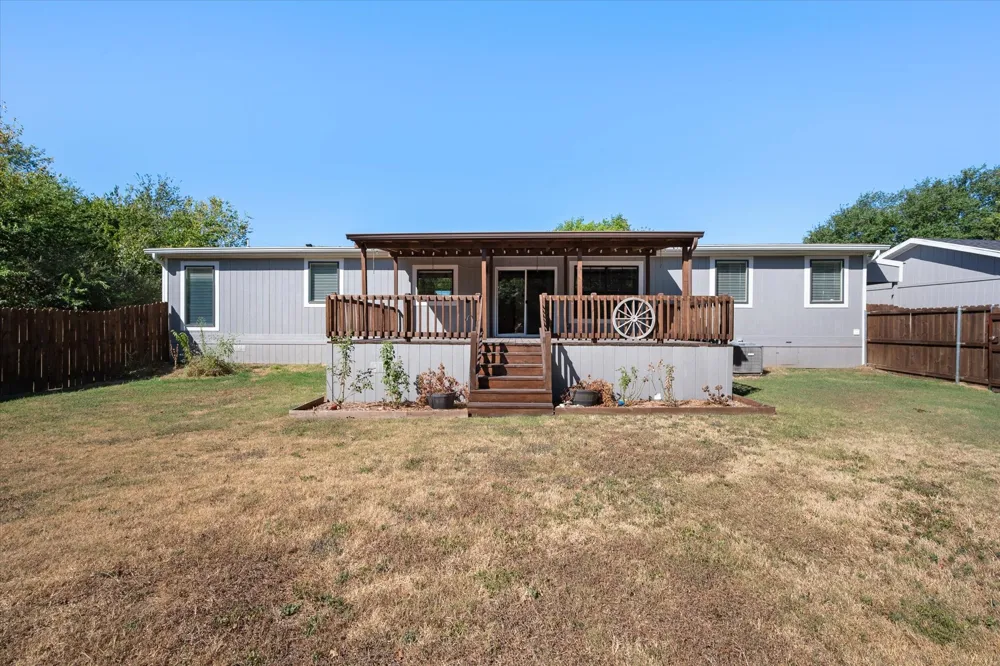 716 Wright Avenue Kerens, TX 75144