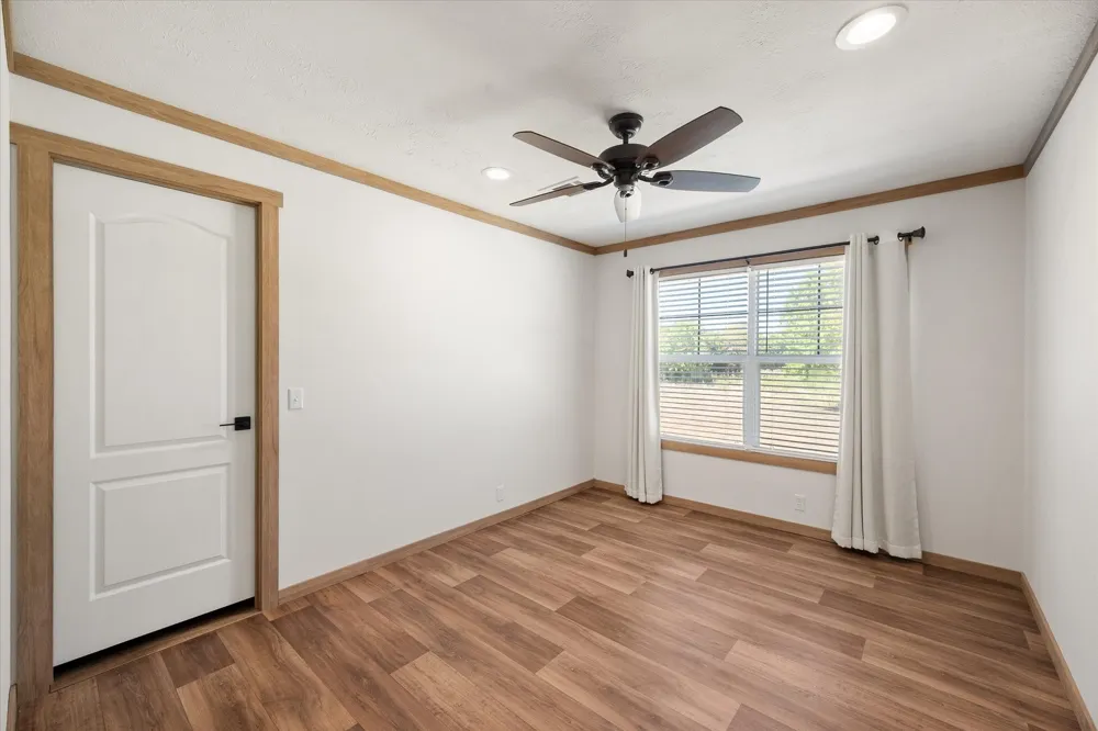 716 Wright Avenue Kerens, TX 75144