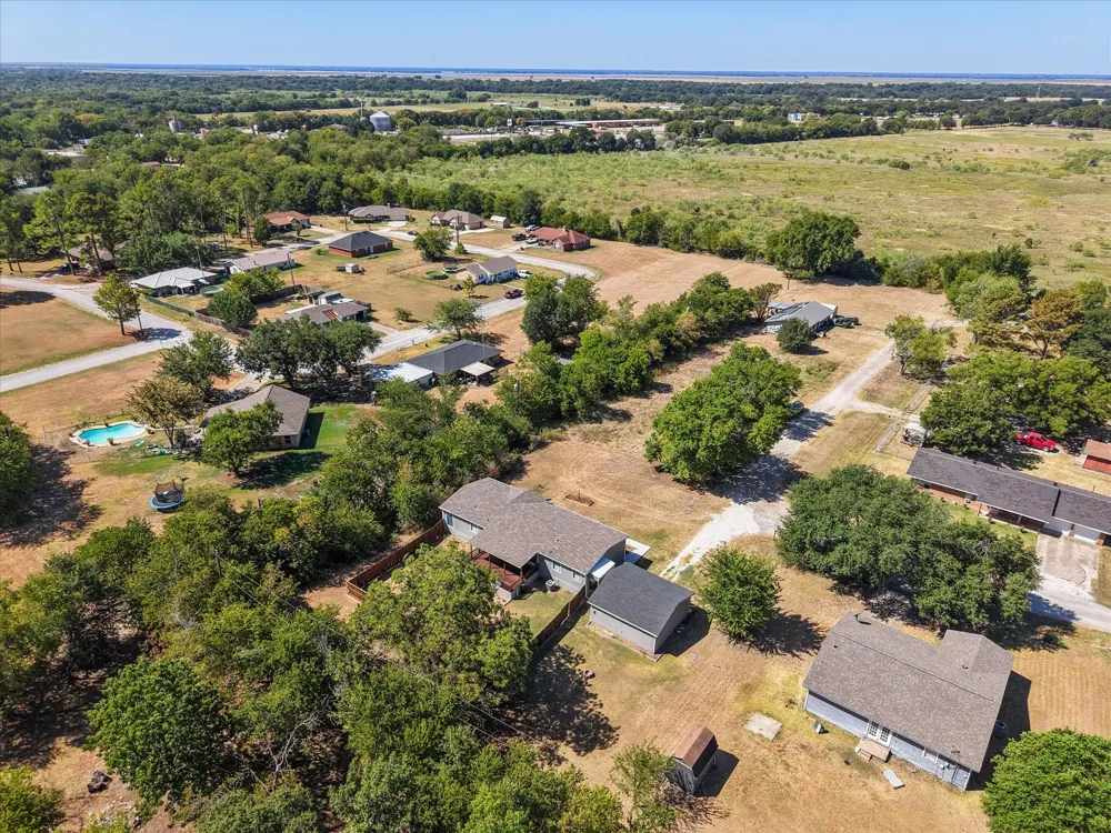 716 Wright Avenue Kerens, TX 75144