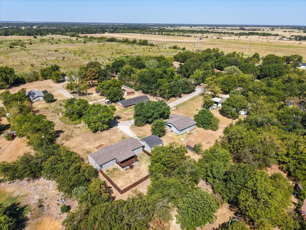 716 Wright Avenue Kerens, TX 75144