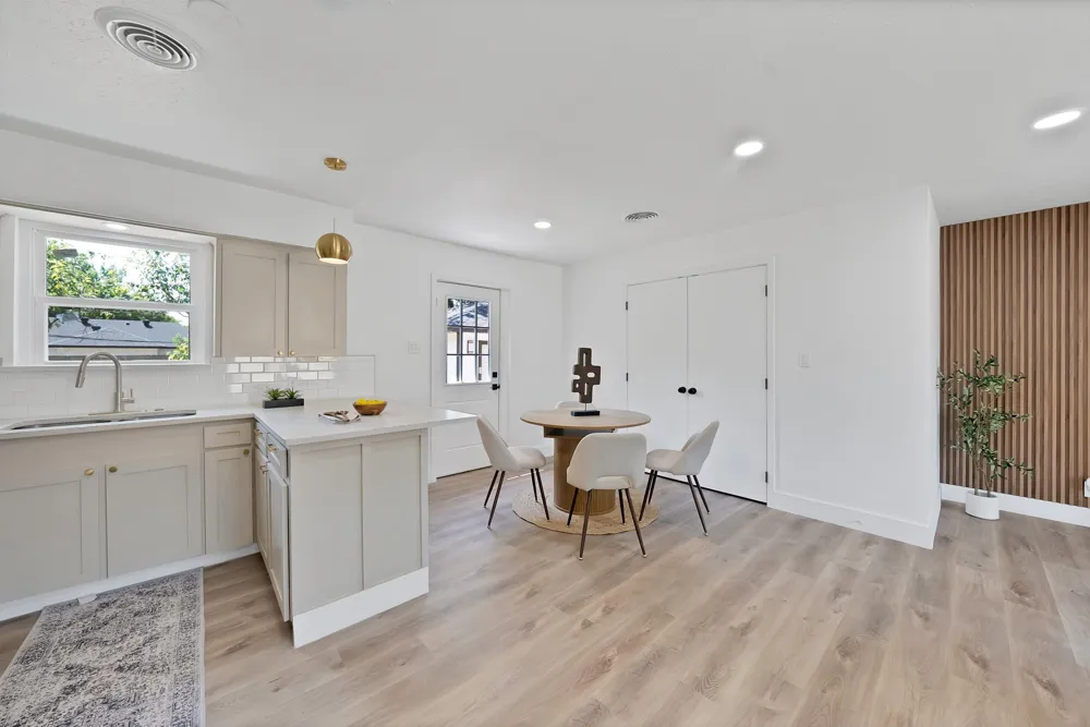 112 Laurel Street Lancaster, TX 75134