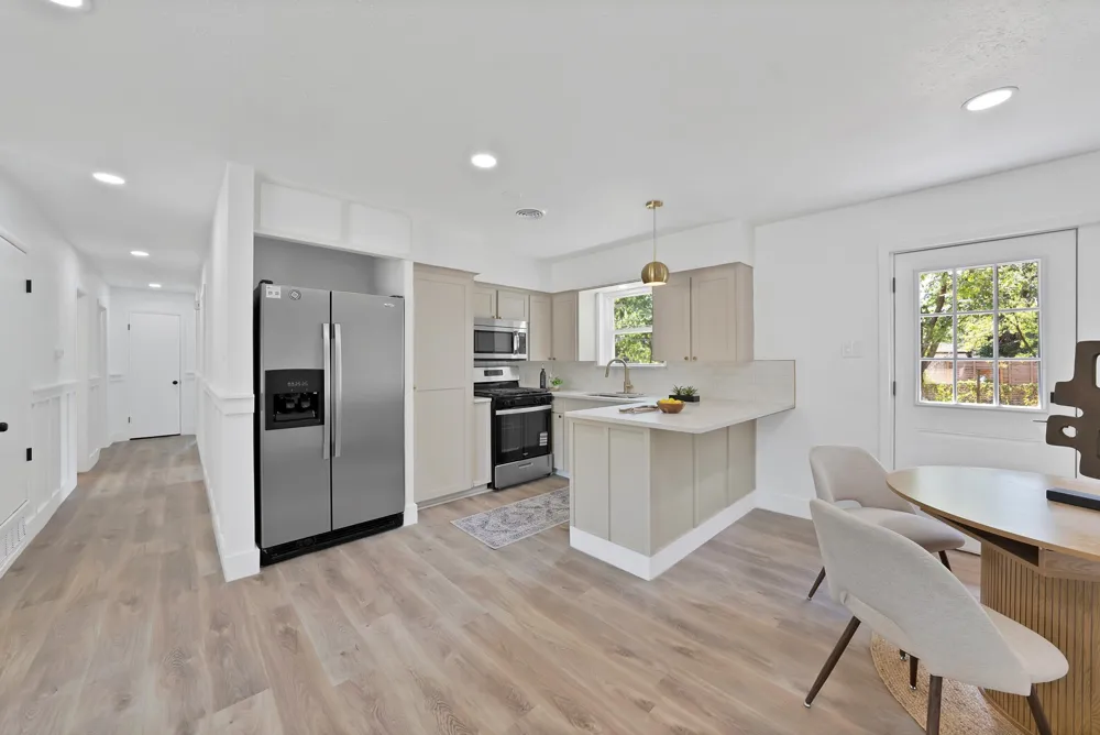 112 Laurel Street Lancaster, TX 75134